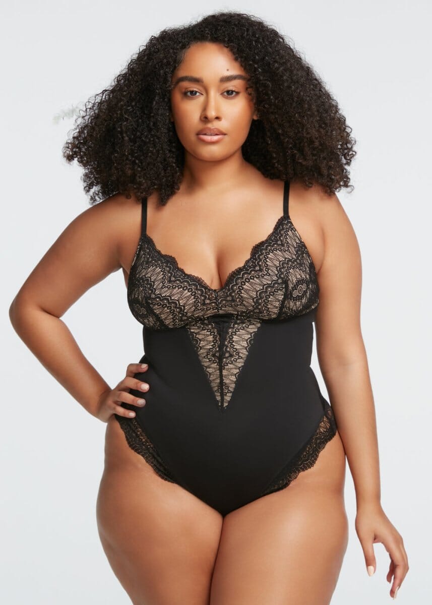Bodysuit string Col V en dentelle