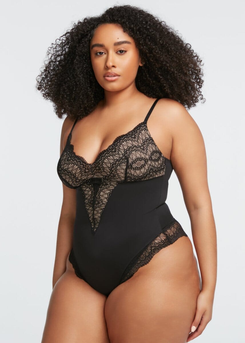 Bodysuit string Col V en dentelle