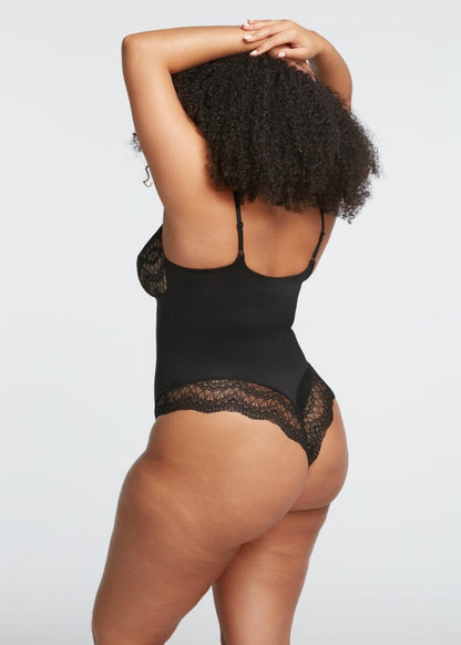 Bodysuit string Col V en dentelle